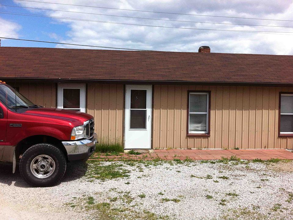 2nd image of 5215 E Main St Unit 5
