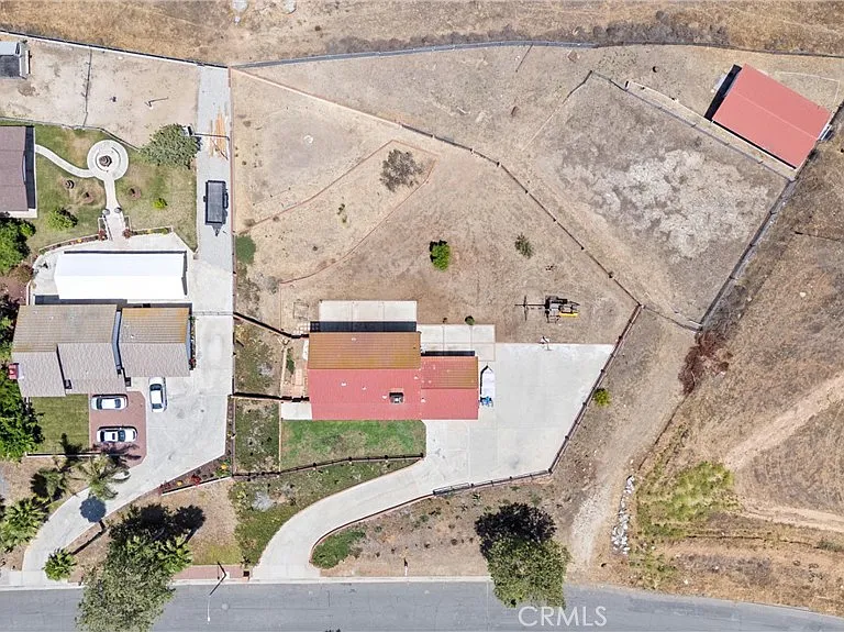 10703 Valley Dr — Photo 28