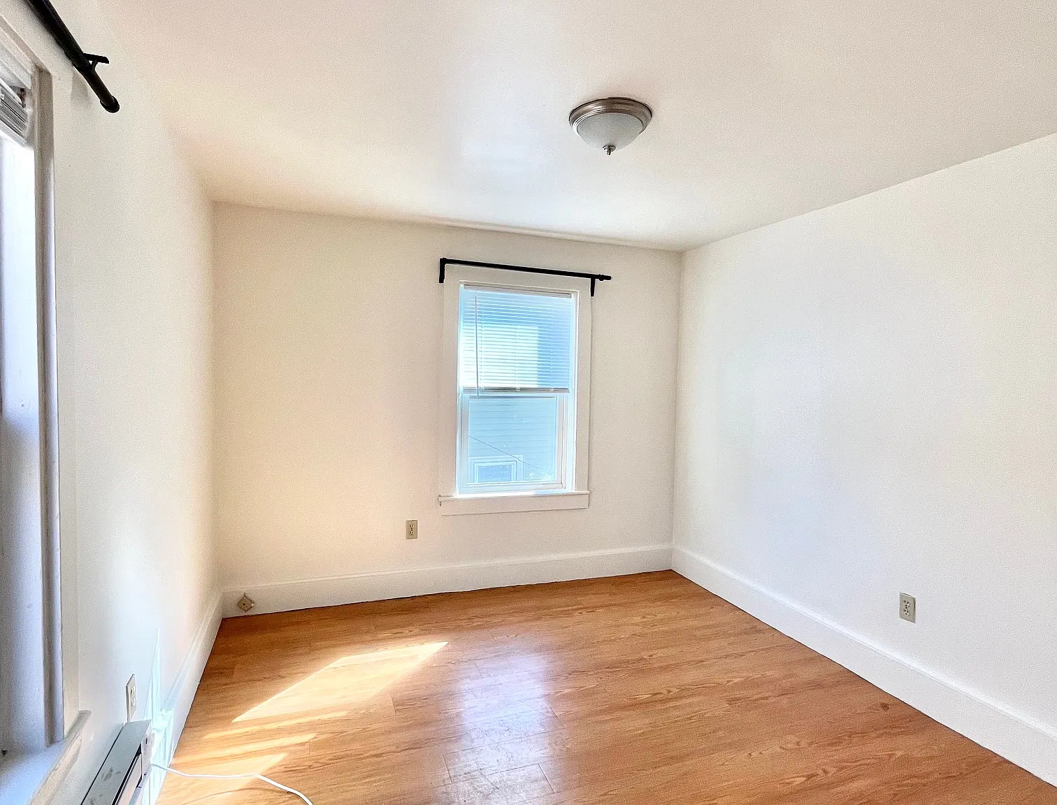 2 Shepherd Ave — Photo 4