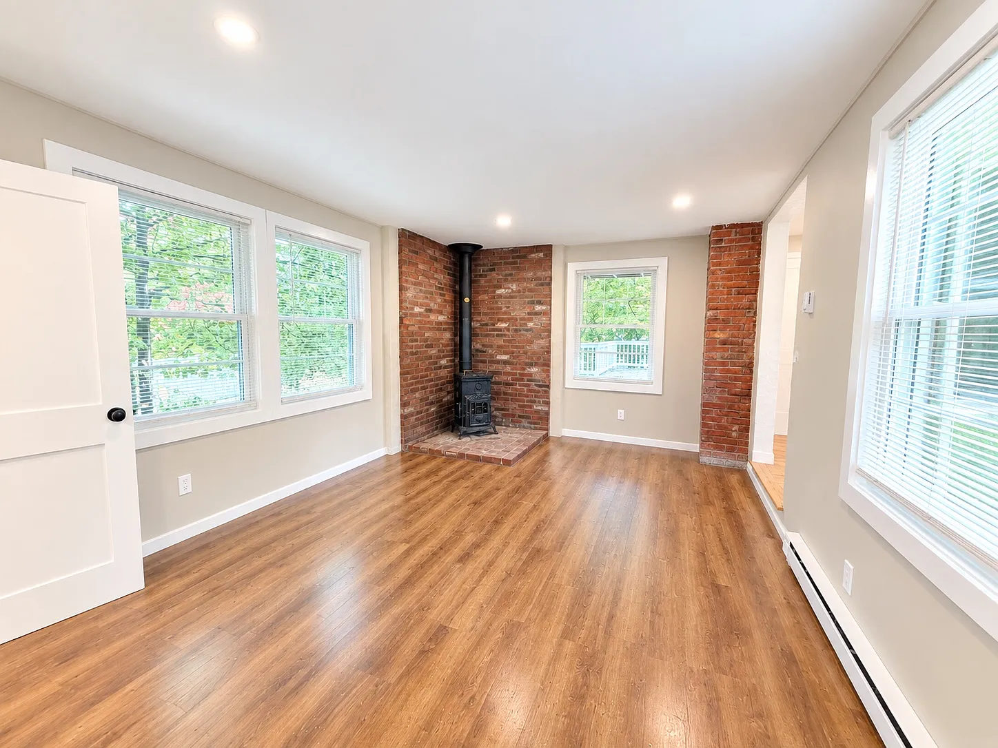 7 Esmond Ave — Photo 4