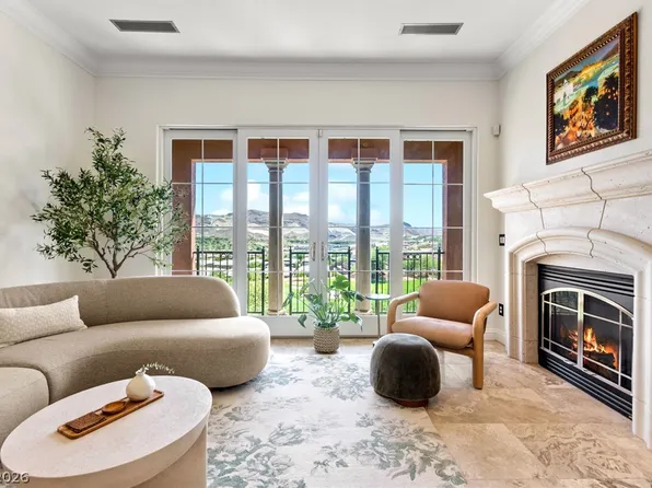 13 Via Visione Unit 206, Henderson, NV 89011