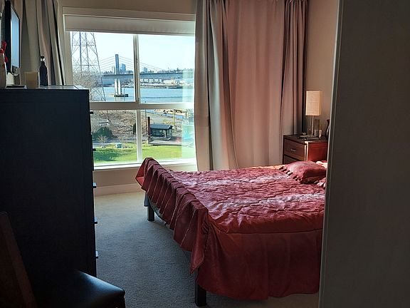4th image of 10033 River Dr #708