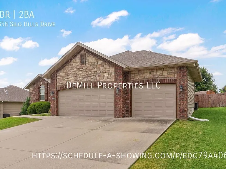 4858 Silo Hills Dr — Photo 2