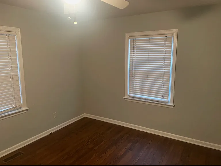 3728 S Norwood Ave — Photo 6
