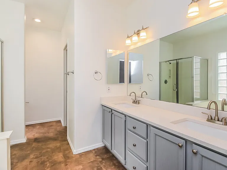 4119 E San Pedro Ave — Photo 11