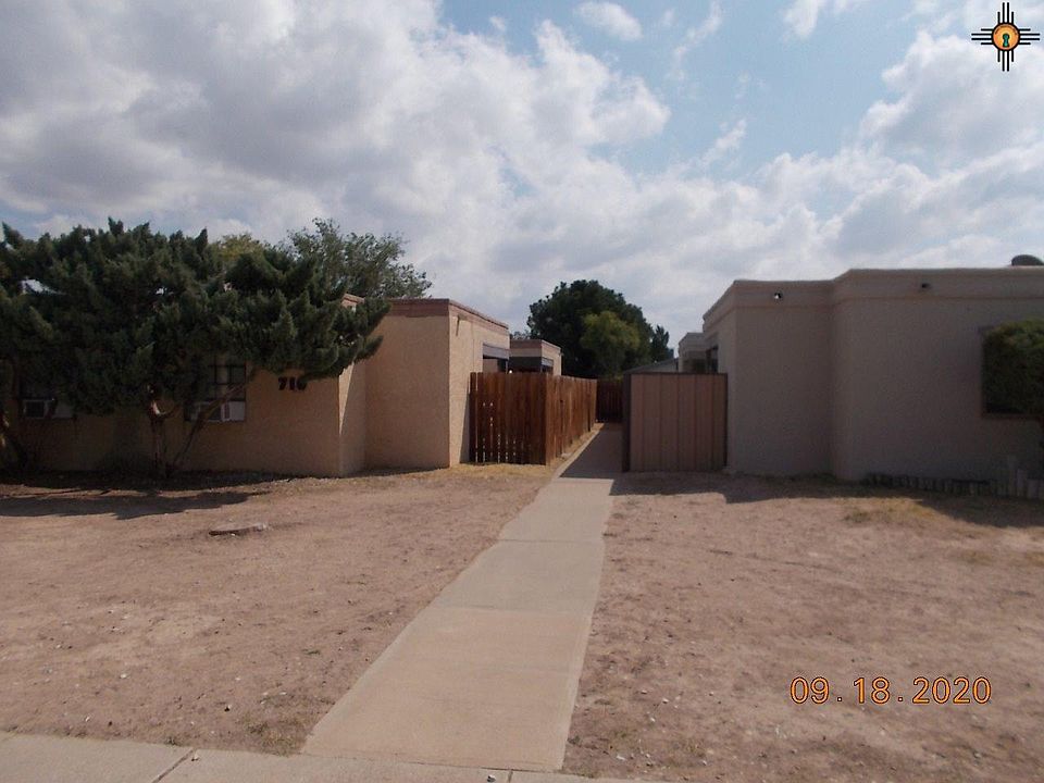 2nd image of 710 Tierra Del Sol St