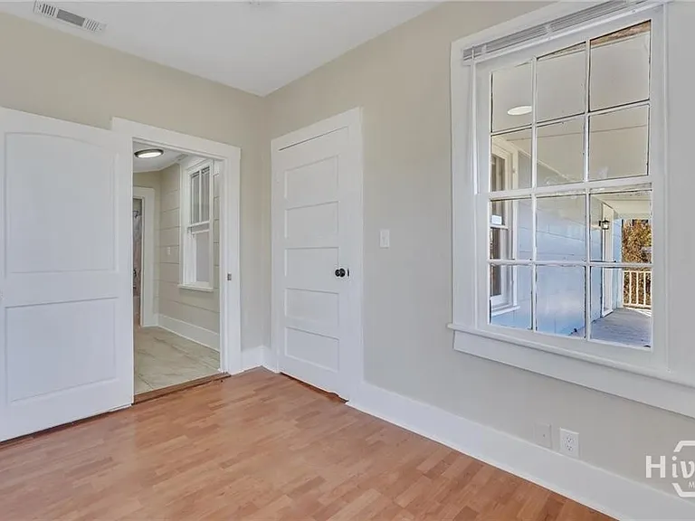 218 W Anderson St #UPPER — Photo 18