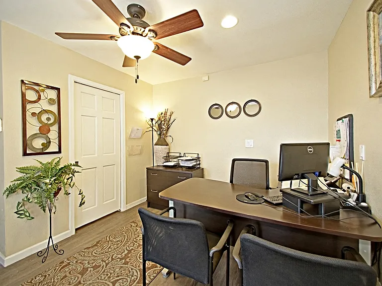Vista Village — Photo 6