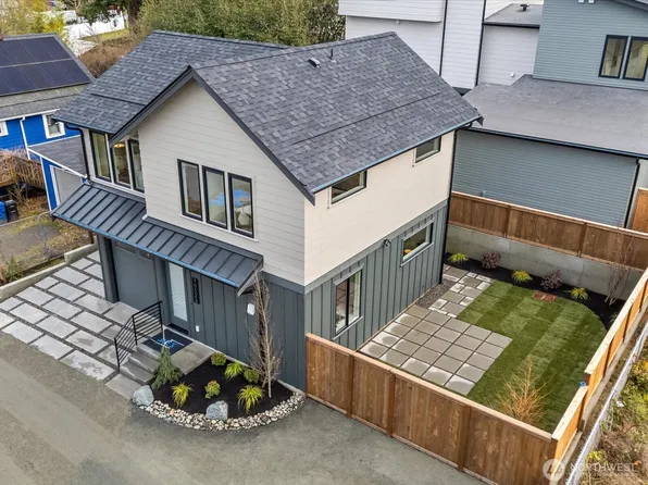 1052 NE 98th Street #B, Seattle, WA 98115