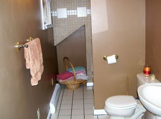 14 Hillcrest Rd, Burlington, MA 01803