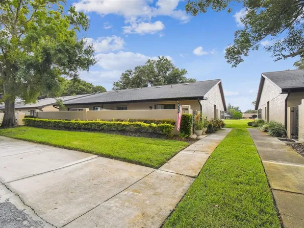 2817 Wingfoot Ct, Winter Haven, FL 33884