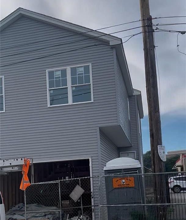 2nd image of 9 Hayward St