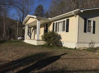 21554 E Lynn Rd, Wayne, WV 25570