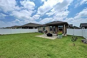 18320 Cuyahoga Dr — Photo 26