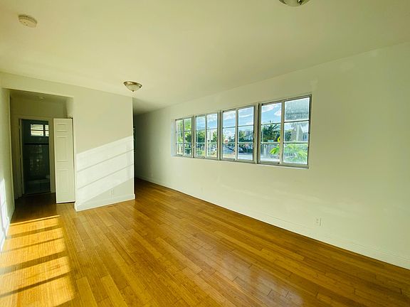 3rd image of 7946 Tatum Waterway Dr #15