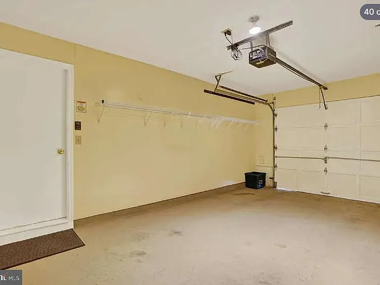 7427 Salford Ct — Photo 40