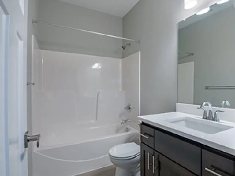3530 NE Hembree St — Photo 8