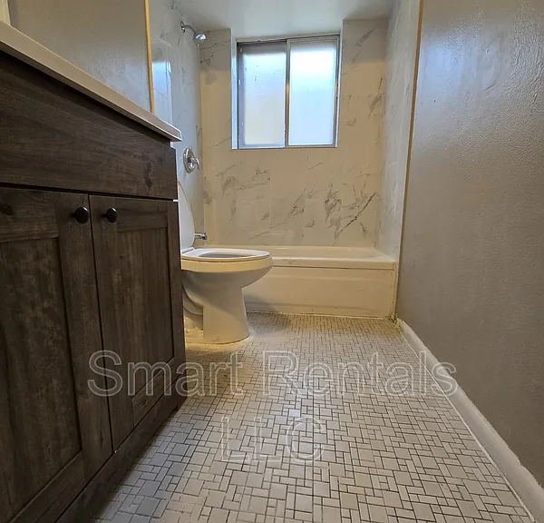 4300 Fairview Ave #C — Photo 4