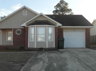 1754 Winnabow Dr, Fayetteville, NC 28304
