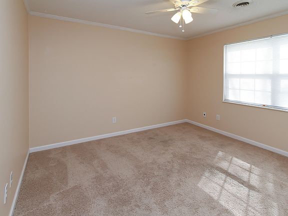 4th image of 2839 Knob Creek Ln