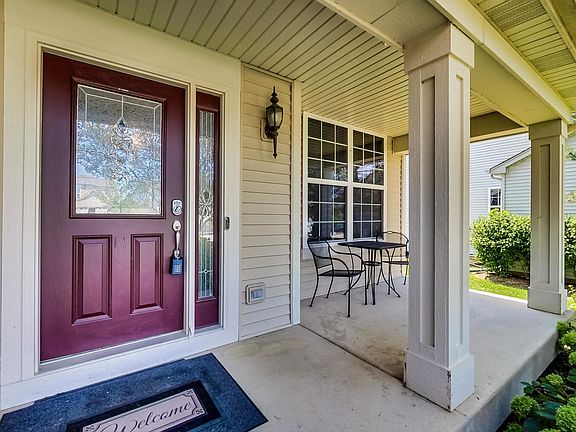 5th image of 234 Bedford Ln