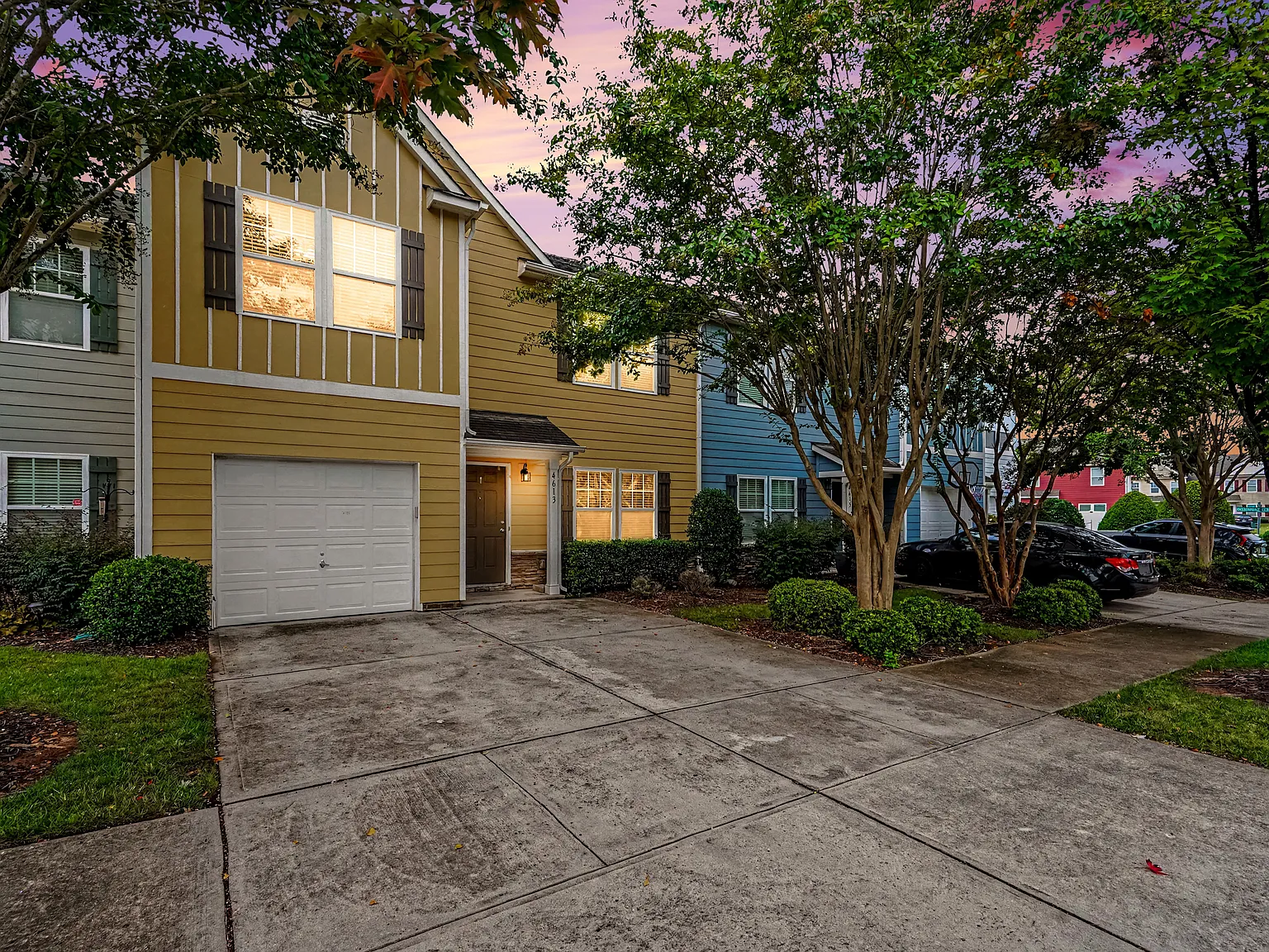 3 bed, 2.5 bath, 2040 sqft, $1,995 — Photo 4