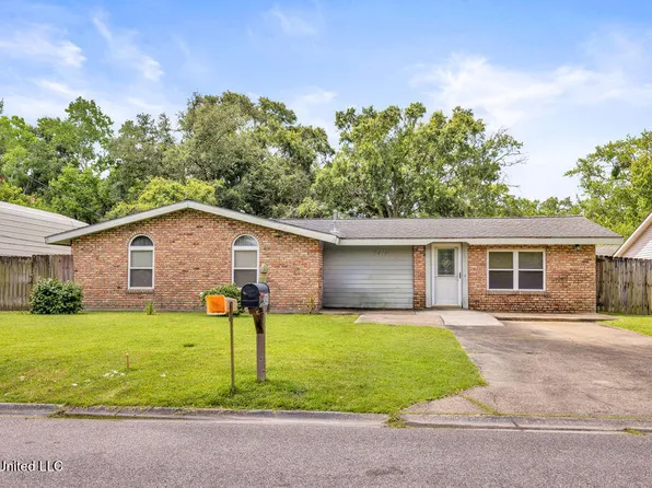 2410 Clairmont Ave, Pascagoula, MS 39567