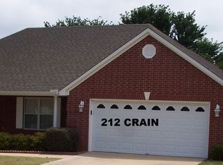 212 Crain Dr, Searcy, AR 72143