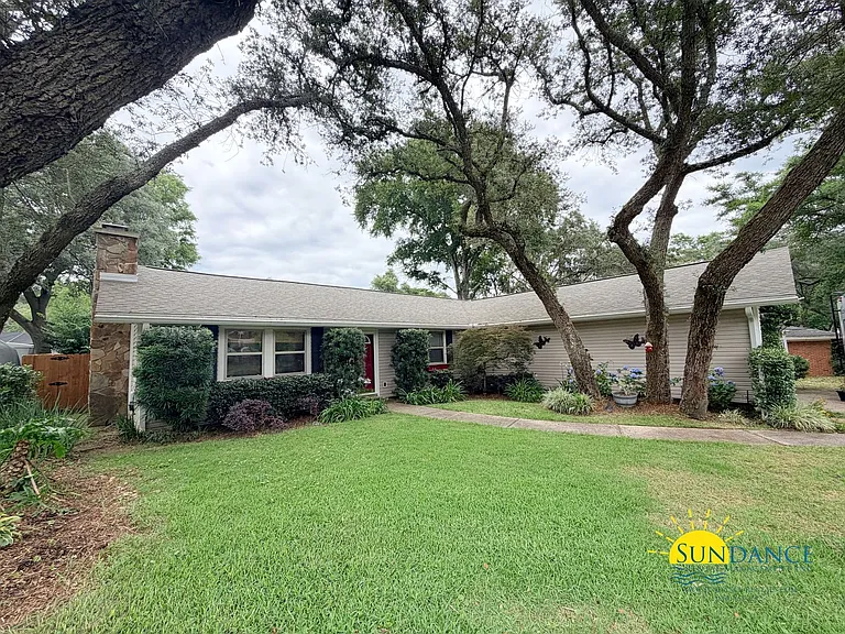 103 Azalea Cir — Photo 32