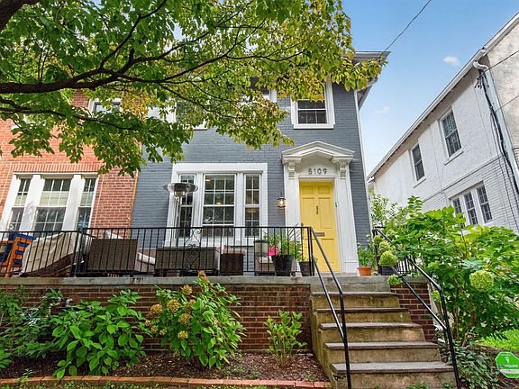 2nd image of 5109 45th St NW