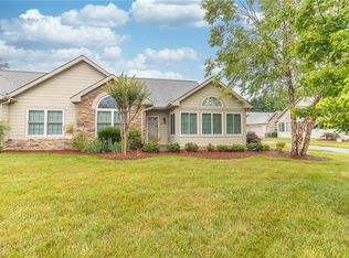 4279 Plantation Ridge Ln, Greensboro, NC 27409