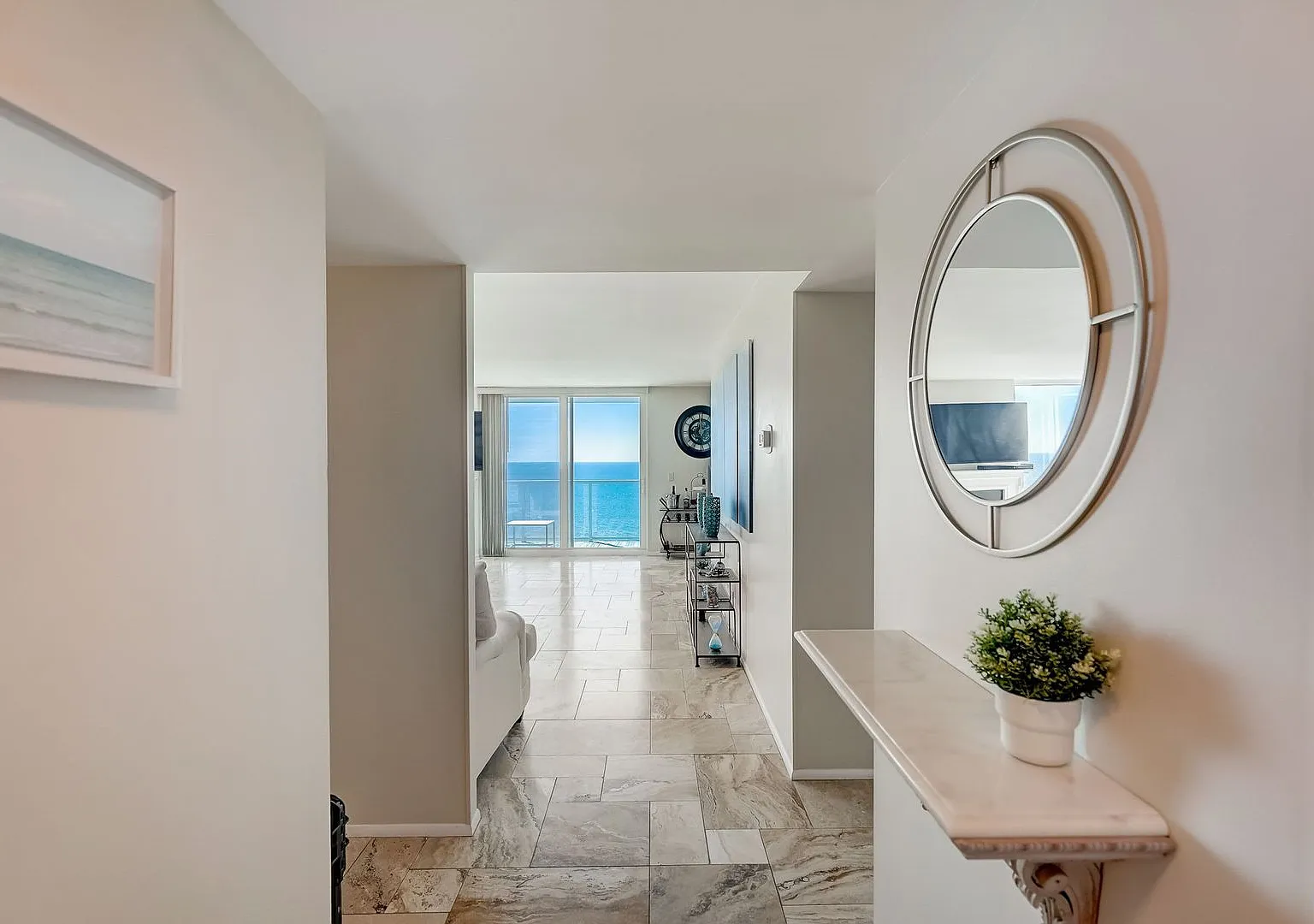 Seaside Serenity: Luxurious Gulf-Front Retreat on Southern Longboat Key — Photo 4