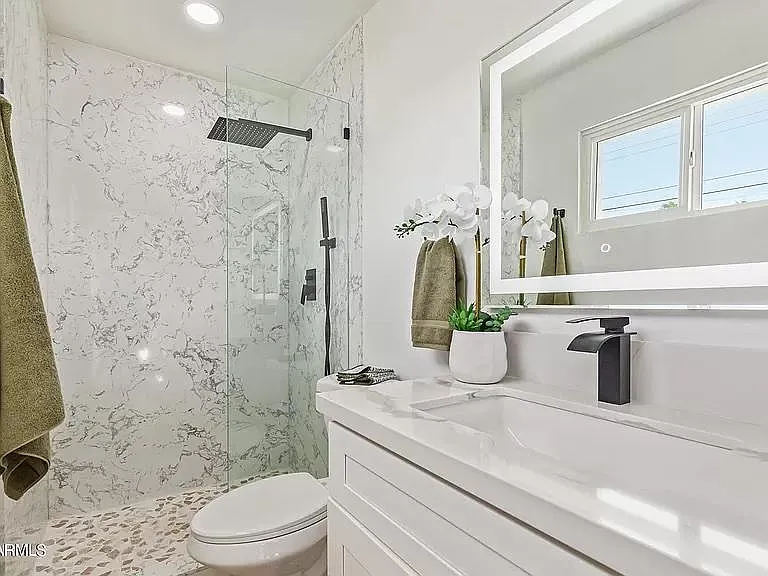 7501 E Taylor St — Photo 14