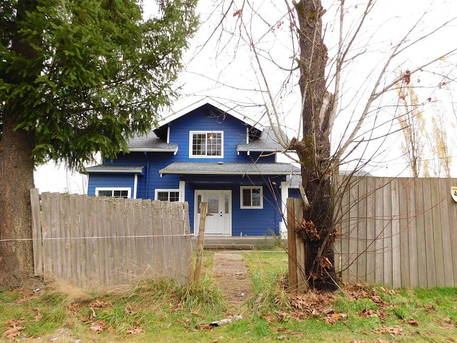 1st image of 10507 34th Ave E