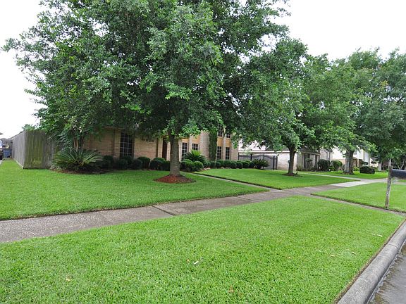 2nd image of 9926 Sagecourt Dr