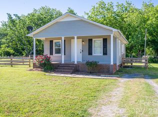 807 Willow Ln, Bessemer City, NC 28016