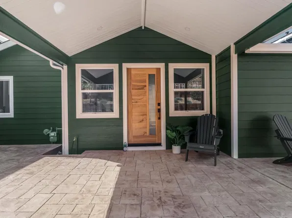 580 Paloma Ave, Pacifica, CA 94044