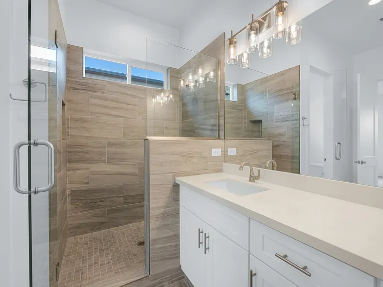 2749 S Vega St — Photo 20