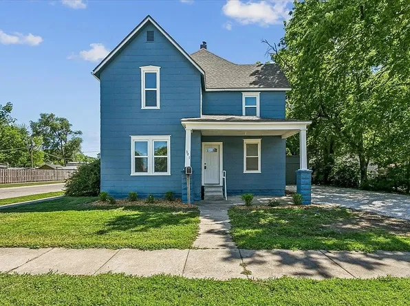 301 SW 3rd St #1, Newton, KS 67114