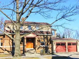 300 N Harvey Ave, Oak Park, IL 60302