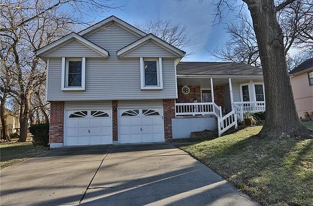 1st image of 409 SE Brownfield Dr