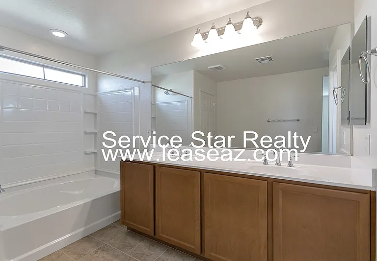 3620 S 58th Dr — Photo 9