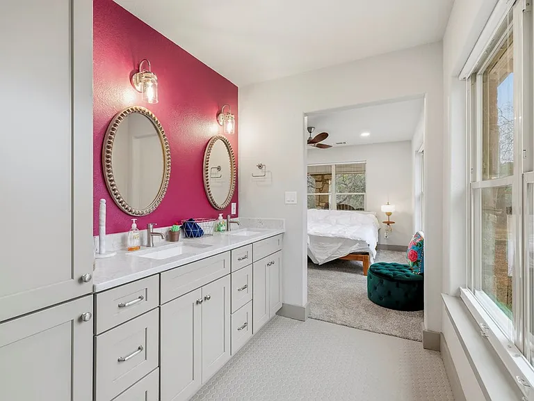 275 Creekridge Trl — Photo 14