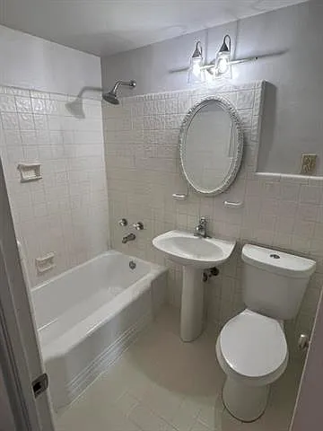 1205 Saint Charles Ave #815 — Photo 9