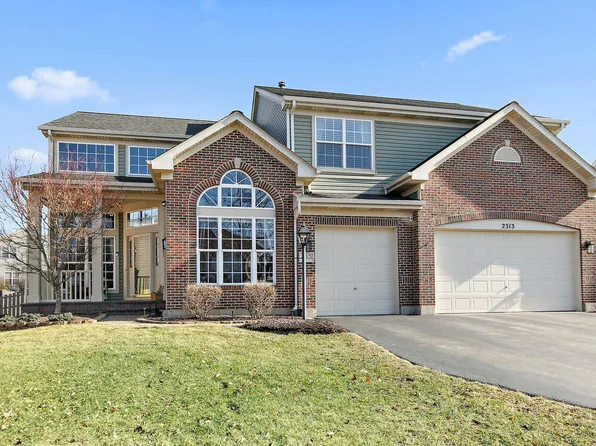 2313 Barrett Dr, Algonquin, IL 60102