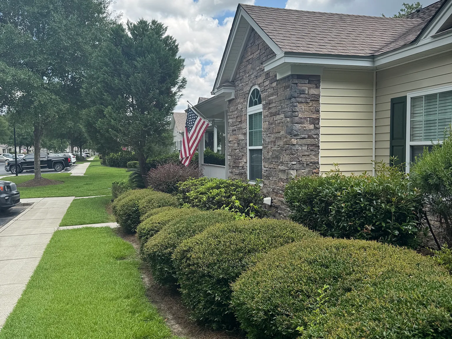 2 bed, 1221 sqft, $2,300 — Photo 3
