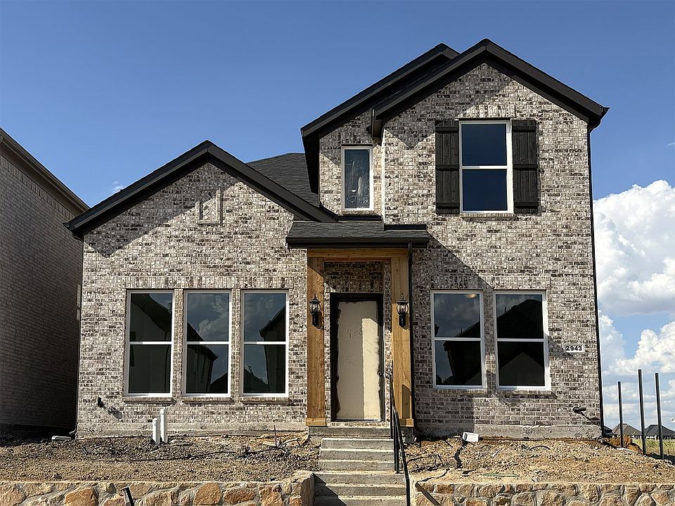 1st image of 2943 Eleanor Dr