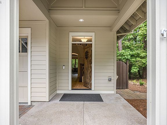 2nd image of 4661 Trillium Woods