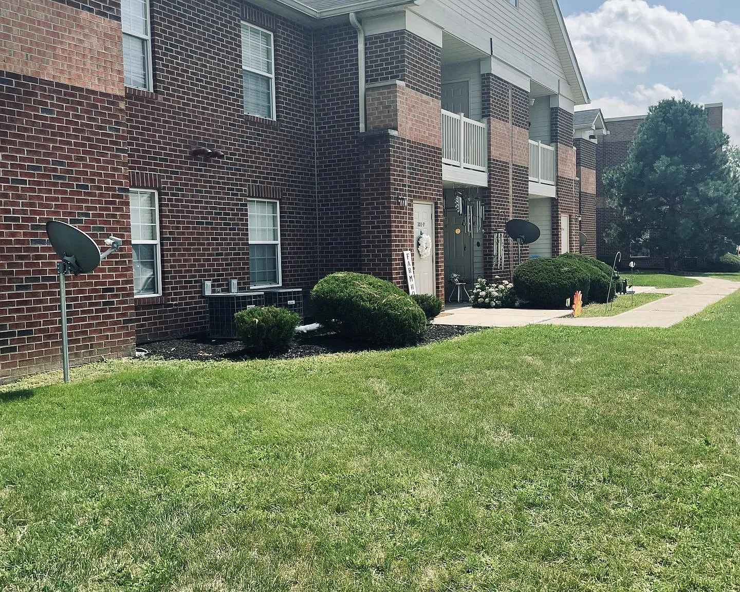 Duck Creek Apartments — Photo 1
