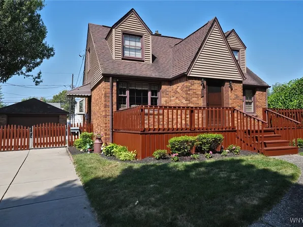 102 S Pierce St, Buffalo, NY 14206